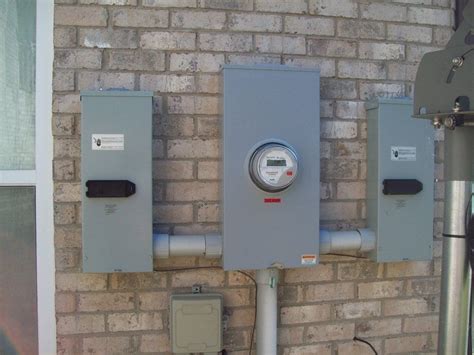 electrical service disconnect box switch on exterior wall|outdoor emergency disconnecting equipment.